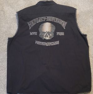 Men's XXL Harley-Davidson Blk. Sleeveless Shirt. Gently worn, great condition!